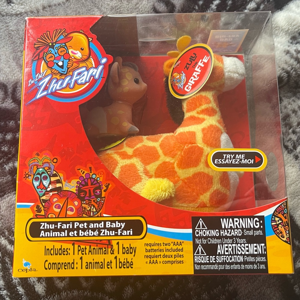 NEW IN BOX Zhu Zhu Pets Zhu-Fari Pet & Baby